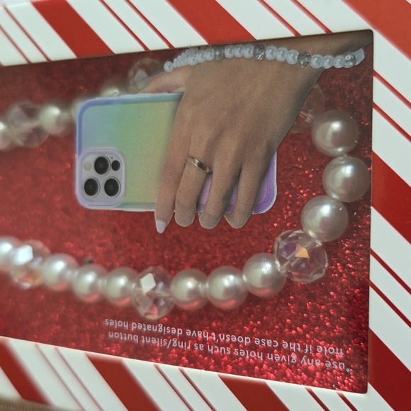 "PEARL" PHONE WRISTLET - Picture 3 of 9